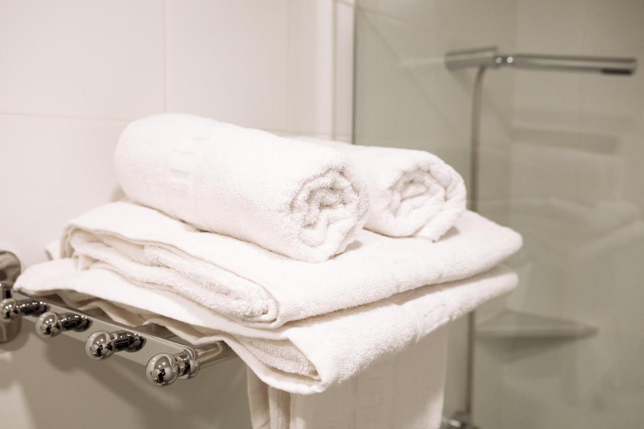 Apartahotel Golden Alcala Alcala de Henares Ngoại thất bức ảnh