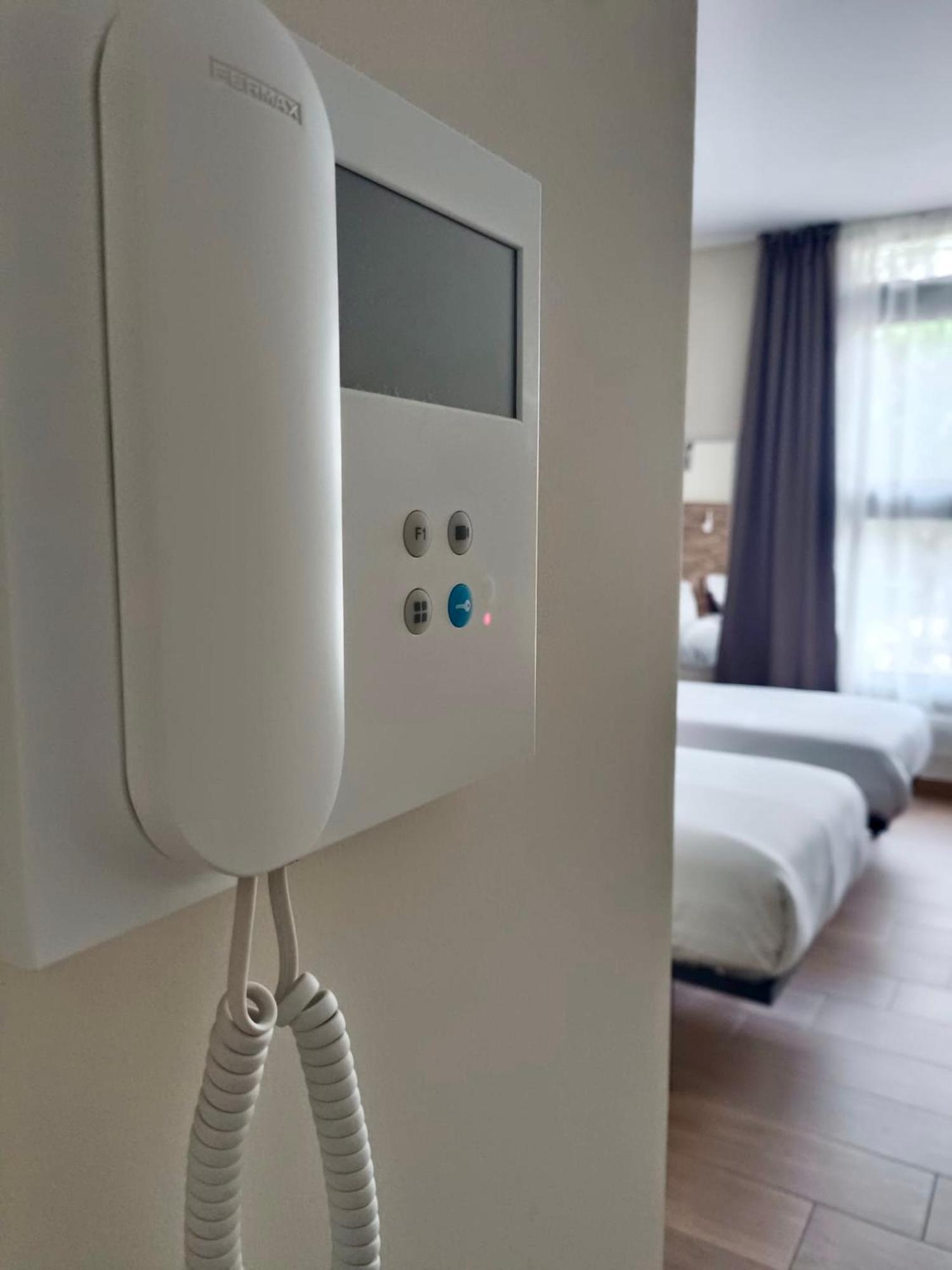 Apartahotel Golden Alcala Alcala de Henares Ngoại thất bức ảnh
